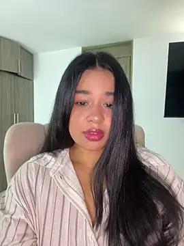 Snapshot of Aitana98_ chatting on May 5, 1:41 am Aitana98 online show from May 5, 1:41 am