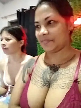 Snapshot of Ari_Alexa444 chatting on November 7, 2:27 am Ari Alexa444 online show from November 7, 2:27 am