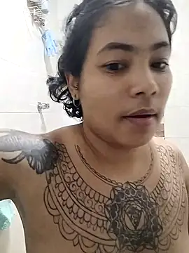 Snapshot of Ari_Alexa444 chatting on December 15, 1:55 am Ari Alexa444 online show from December 15, 1:55 am