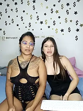 Snapshot of Ari_Alexa444 chatting on February 19, 6:33 am Ari Alexa444 online show from February 19, 6:33 am