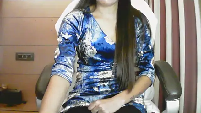 Snapshot of collage_hoty chatting on January 10, 2:51 am collage hoty online show from January 10, 2:51 am