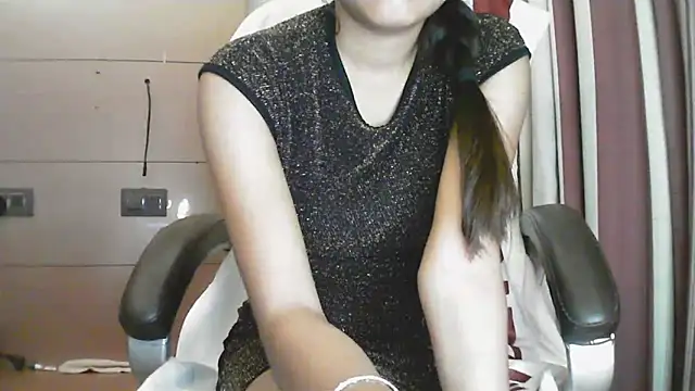 collage hoty online show from December 13, 8:48 pm