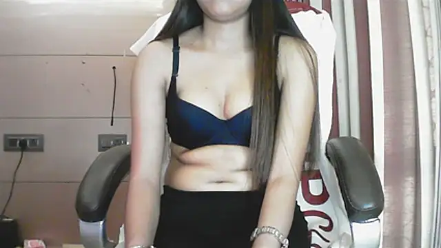 Snapshot of collage_hoty chatting on January 12, 3:24 am collage hoty online show from January 12, 3:24 am