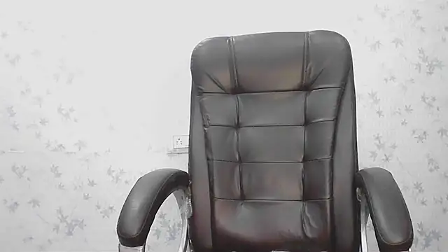 Snapshot of collage_hoty chatting on February 6, 4:08 am collage hoty online show from February 6, 4:08 am