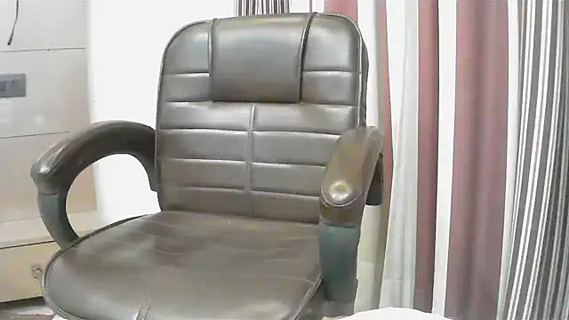 collage hoty online show from March 23, 12:04 am