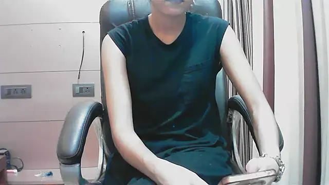 collage hoty online show from September 18, 4:54 pm