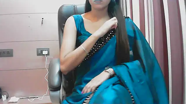 collage hoty online show from September 13, 5:13 pm