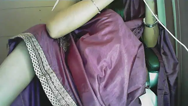 Snapshot of collage_hoty chatting on December 20, 5:16 pm collage hoty online show from December 20, 5:16 pm