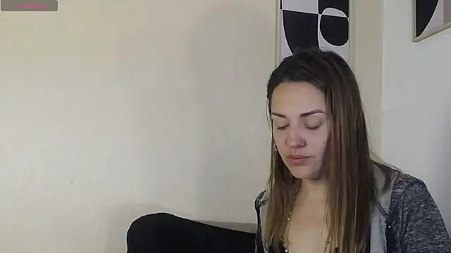 camilawm19 online show from January 17, 1:04 pm