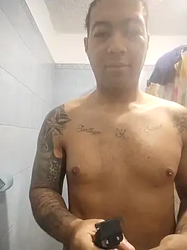 Snapshot of Morenocosta12 chatting on September 30, 4:13 pm Morenocosta12 online show from September 30, 4:13 pm