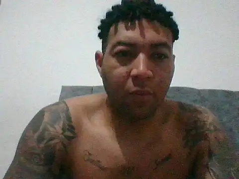 Snapshot of Morenocosta12 chatting on September 18, 4:26 am Morenocosta12 online show from September 18, 4:26 am