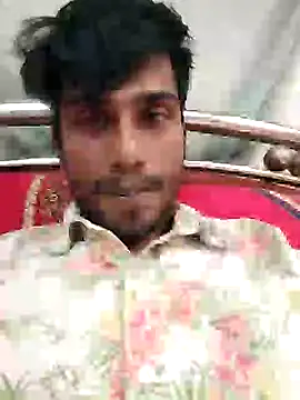 Snapshot of MDALAMIN007 chatting on December 2, 7:42 am MDALAMIN007 online show from December 2, 7:42 am