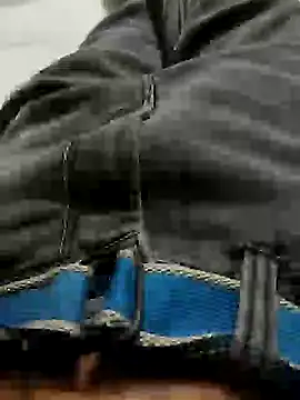 Snapshot of MDALAMIN007 chatting on January 3, 1:35 pm MDALAMIN007 online show from January 3, 1:35 pm