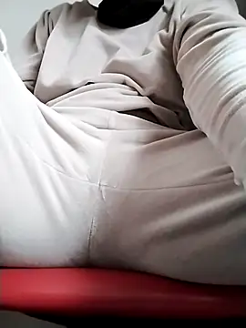 ladyrrr online show from March 31, 5:42 am