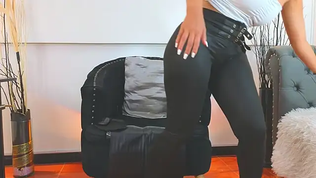 almaa 18 online show from January 14, 6:06 am