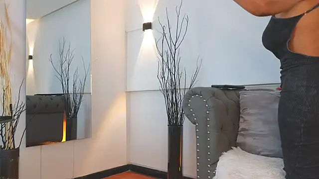 almaa 18 online show from December 3, 5:08 am