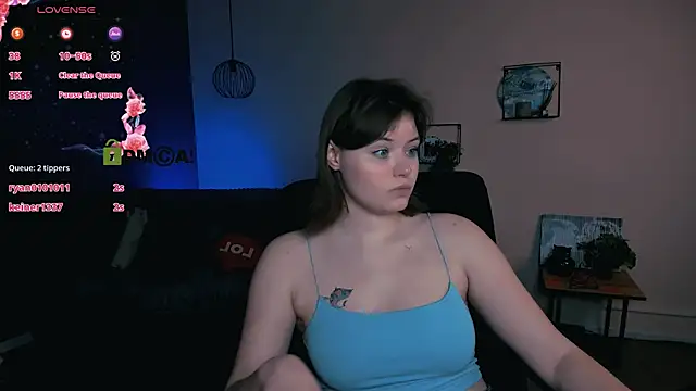 Snapshot of nikole_kitt chatting on March 8, 3:50 am nikole kitt online show from March 8, 3:50 am