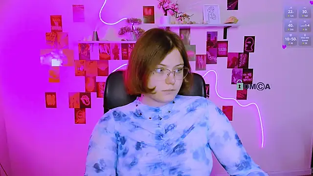 nikole kitt online show from April 10, 7:10 pm