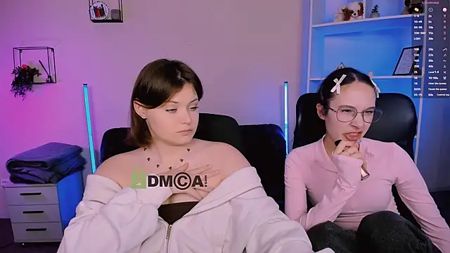 nikole kitt online show from November 16, 8:02 pm