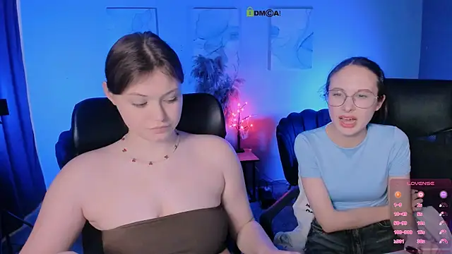 nikole kitt online show from November 22, 8:40 pm