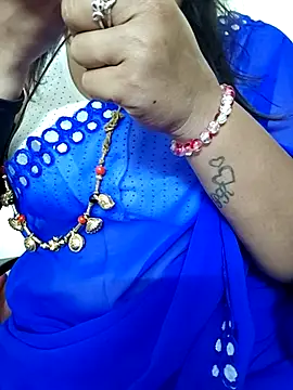 Snapshot of gaurika18 chatting on November 20, 10:49 am gaurika18 online show from November 20, 10:49 am