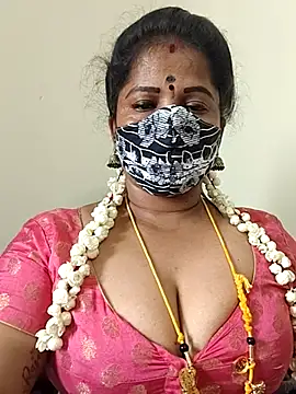 Snapshot of gaurika18 chatting on May 17, 6:46 am gaurika18 online show from May 17, 6:46 am