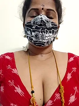 Snapshot of gaurika18 chatting on June 14, 4:52 pm gaurika18 online show from June 14, 4:52 pm