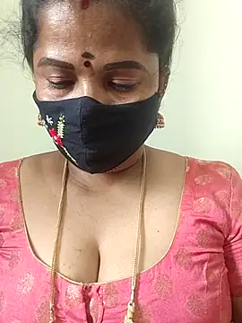 Snapshot of gaurika18 chatting on May 4, 7:44 am gaurika18 online show from May 4, 7:44 am