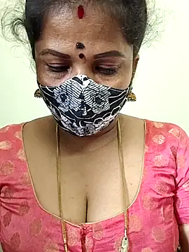 Snapshot of gaurika18 chatting on May 13, 5:58 am gaurika18 online show from May 13, 5:58 am