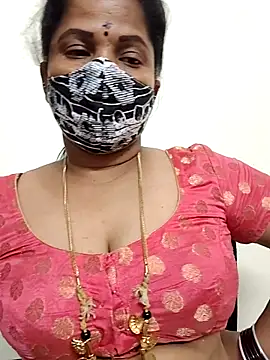 Snapshot of gaurika18 chatting on May 7, 6:00 pm gaurika18 online show from May 7, 6:00 pm