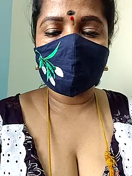 Snapshot of gaurika18 chatting on June 12, 4:54 am gaurika18 online show from June 12, 4:54 am