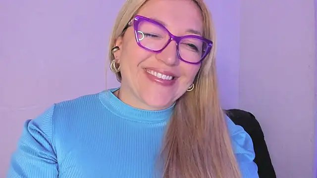 Naty Mature  online show from October 10, 11:16 pm