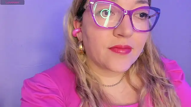 Naty Mature  online show from February 13, 6:30 pm