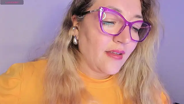 Naty Mature  online show from April 21, 1:42 am