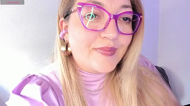 Naty Mature  online show from May 5, 5:27 pm