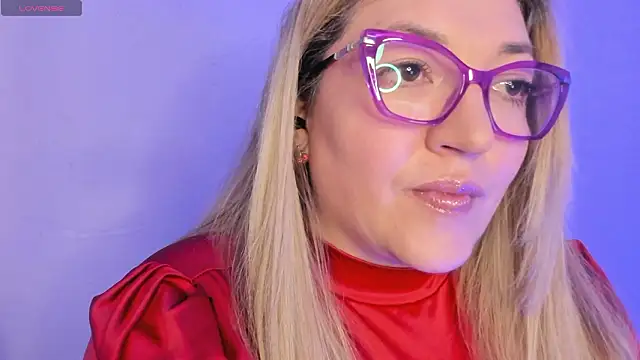 Naty Mature  online show from February 5, 6:37 pm