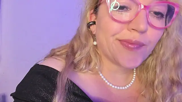 Naty Mature  online show from October 24, 8:19 pm