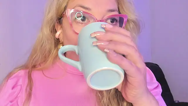 Naty Mature  online show from November 25, 7:03 pm