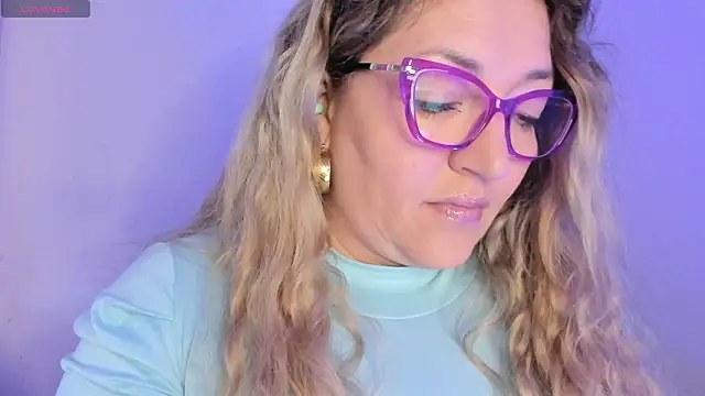 Naty Mature  online show from March 17, 6:22 pm