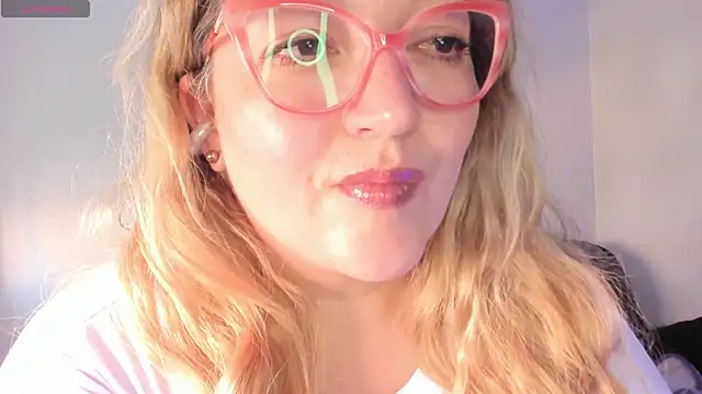 Naty Mature  online show from April 19, 5:14 pm