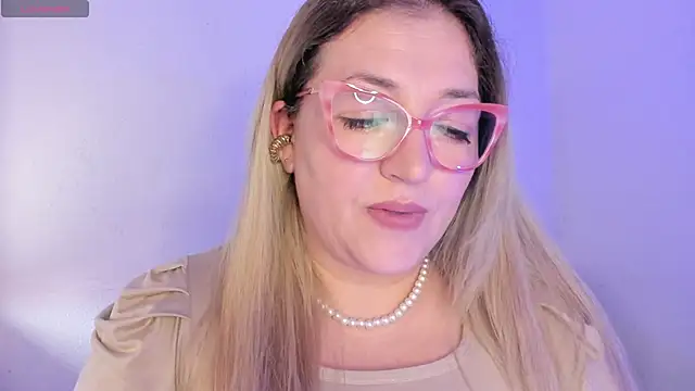 Naty Mature  online show from March 20, 5:25 pm