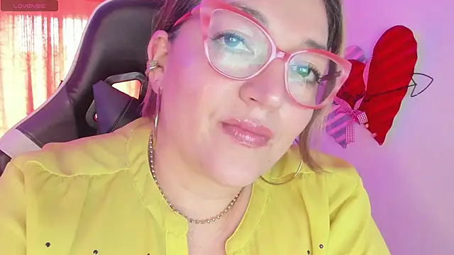 Naty Mature  online show from March 20, 3:14 pm