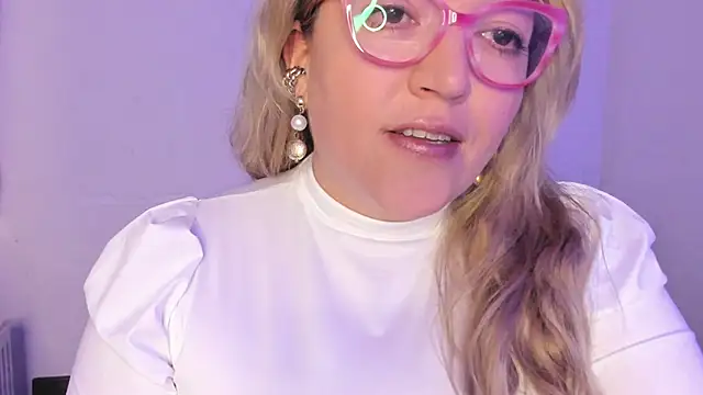 Naty Mature  online show from November 11, 5:30 pm