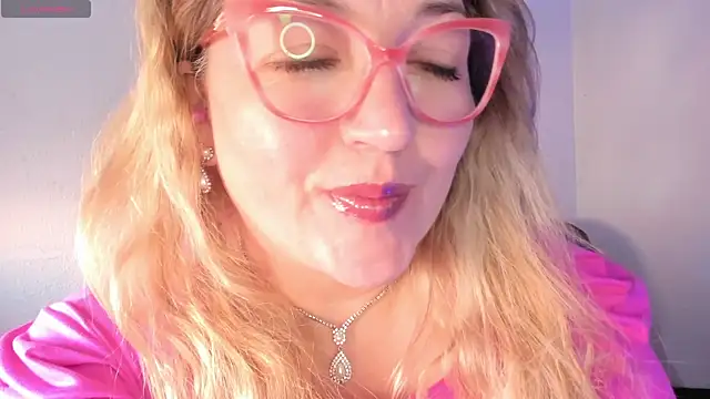 Naty Mature  online show from April 6, 5:25 pm