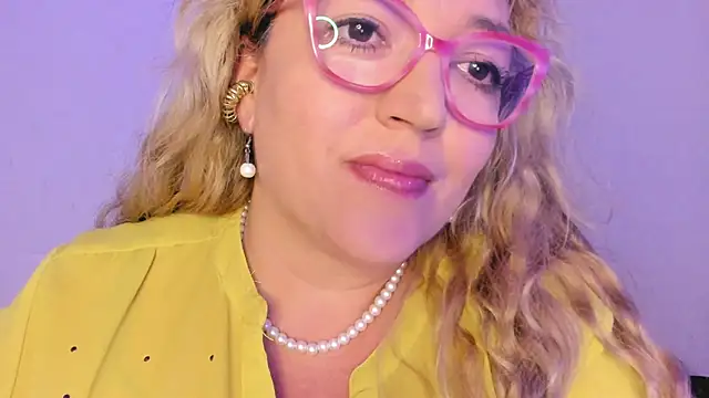 Naty Mature  online show from October 25, 7:25 pm