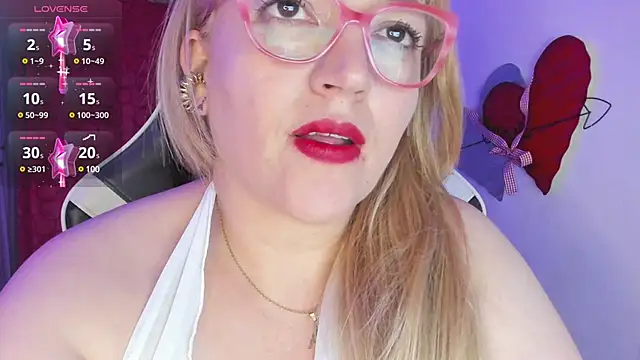 Naty Mature  online show from March 23, 4:16 am