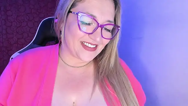 Naty Mature  online show from September 14, 1:06 am