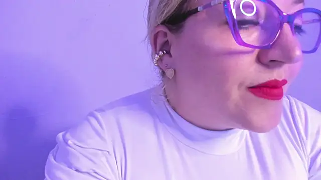 Naty Mature  online show from October 3, 11:39 pm