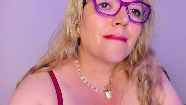 Naty Mature  online show from October 17, 10:11 pm