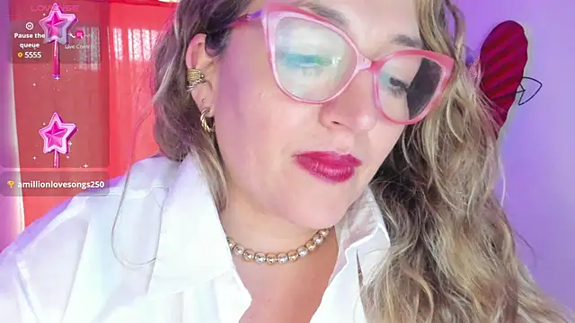 Naty Mature  online show from March 14, 9:32 pm